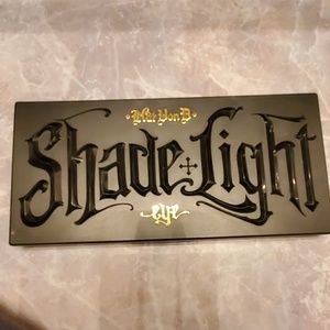 Kat von d shade and light